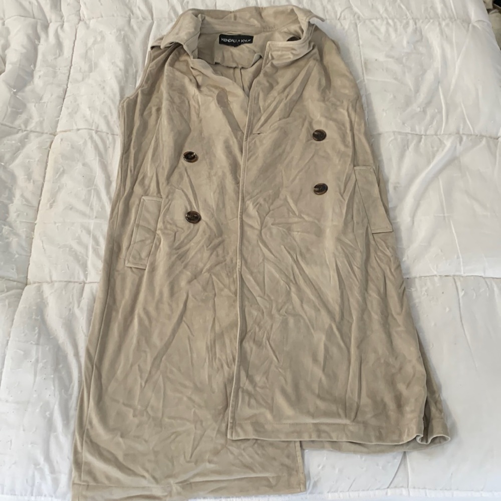 Kendall + Kylie cut off sleeves flak trench coat